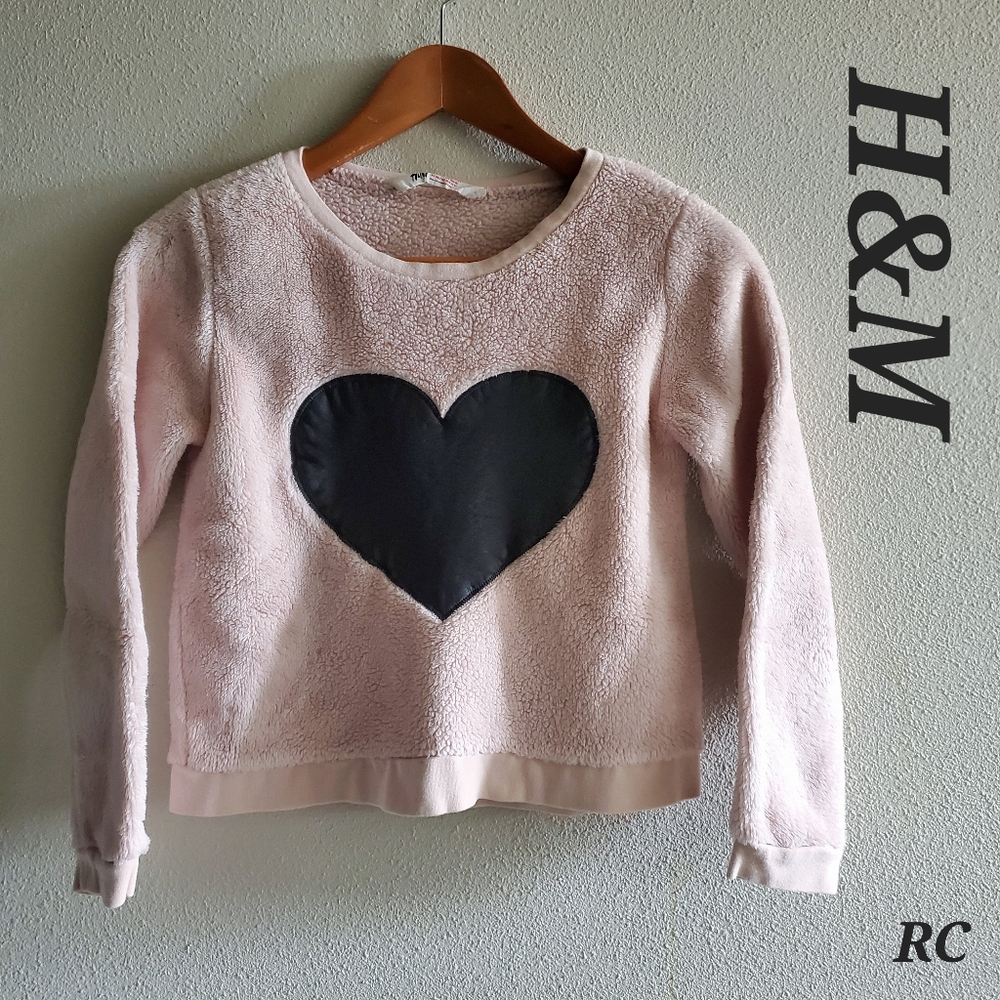 H&M Girls Pink Fur Heart Sweater size: 10-12